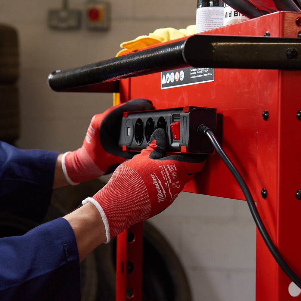 Milwaukee 40 inç Metal Takım Arabası — görsel 2