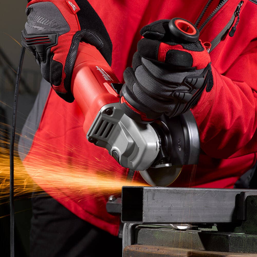 Milwaukee AGV 10-125EK 1000 W Avuç Taşlama — görsel 3