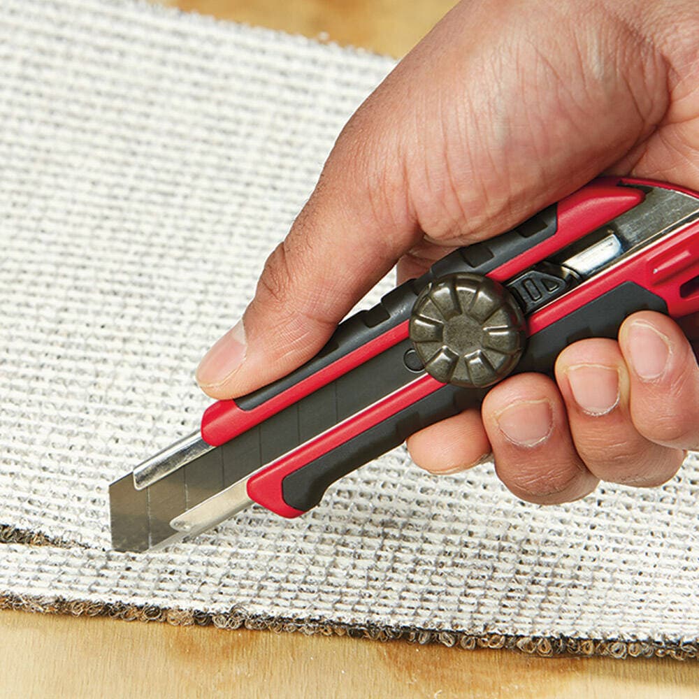 Milwaukee 18 mm Ayarlı Maket Bıçağı