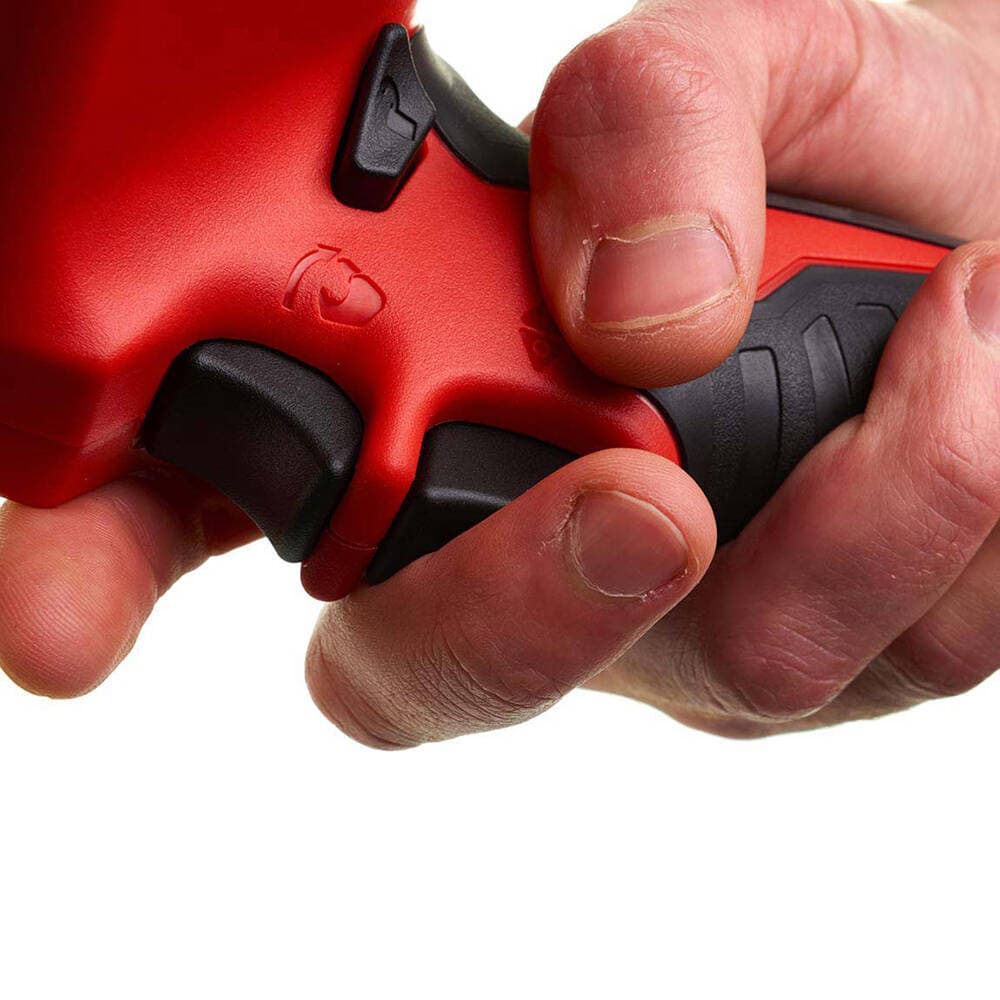 Milwaukee C12 PPC-0 Cordless Plastic Pipe Cutter — image 4