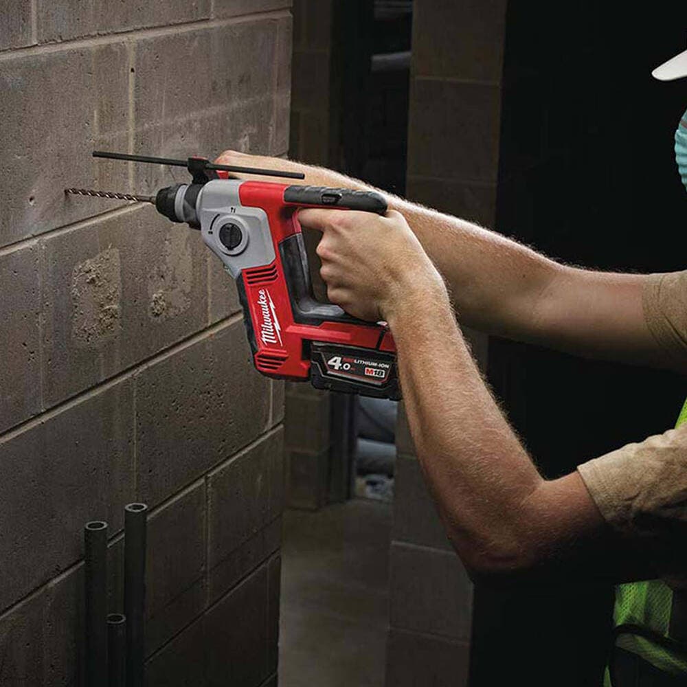 Milwaukee M18 BH-402C Akülü SDS-Plus Delici — görsel 1