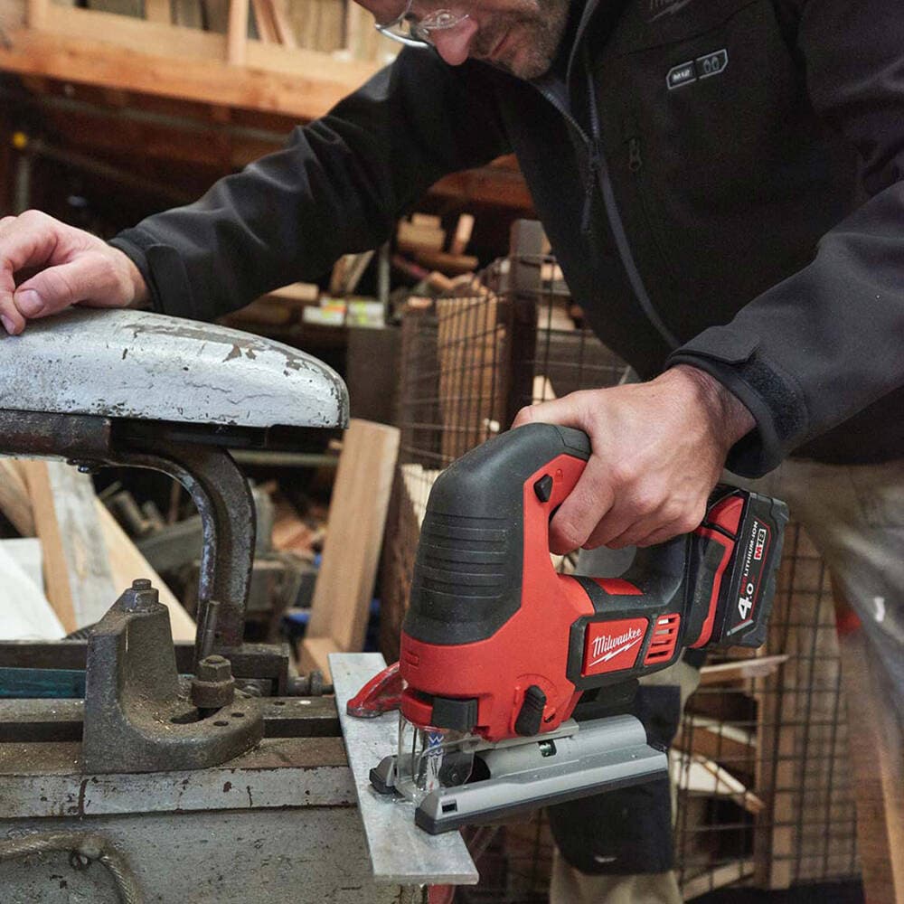 Milwaukee M18 BJS-402C Akülü Dekupaj — görsel 1