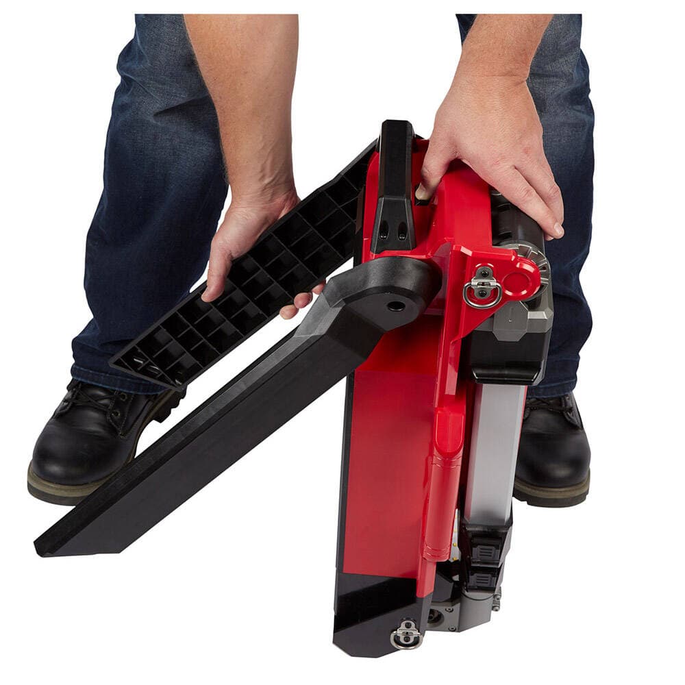 Milwaukee M18 ONERSAL One-Key Akülü Ayaklı Led Aydınlatma Lambası — görsel 3