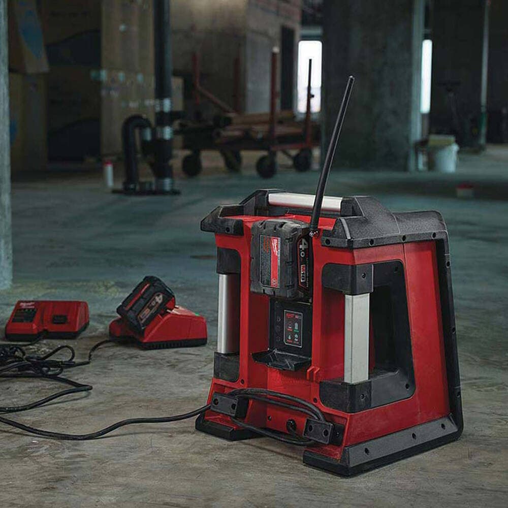 Milwaukee M18 RC-0 Akülü Bluetooth® Radyo/Şarj — görsel 3