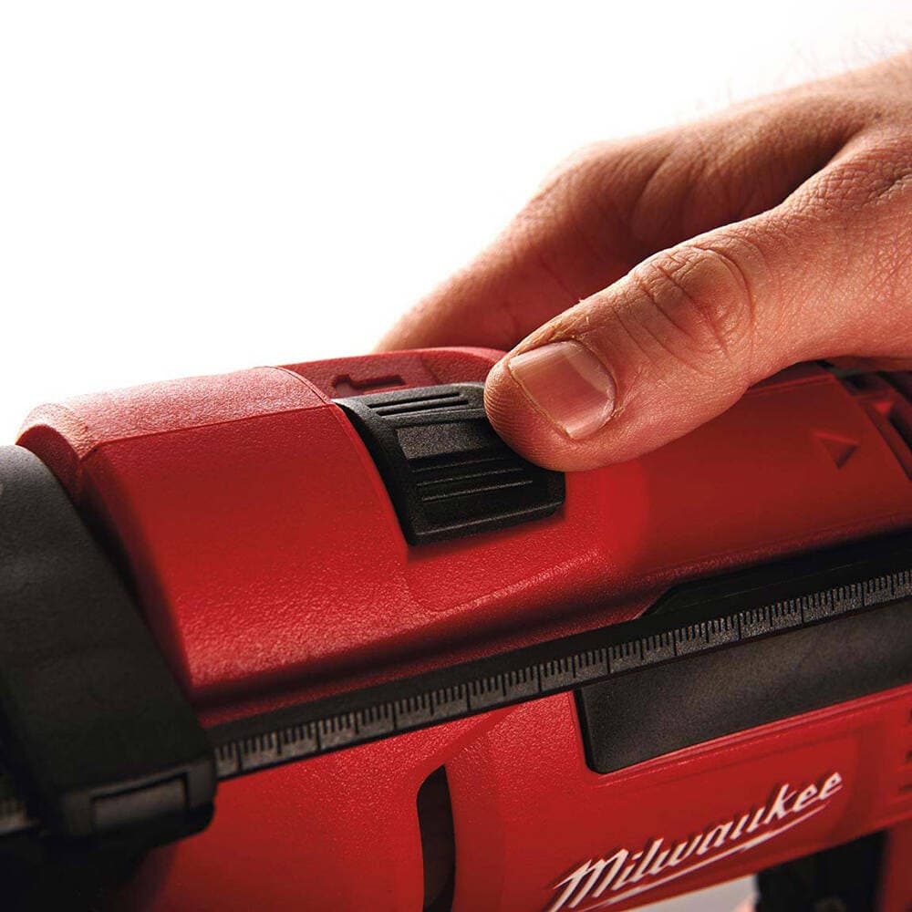 Milwaukee PD 705 705 W Hammer Drill — image 1