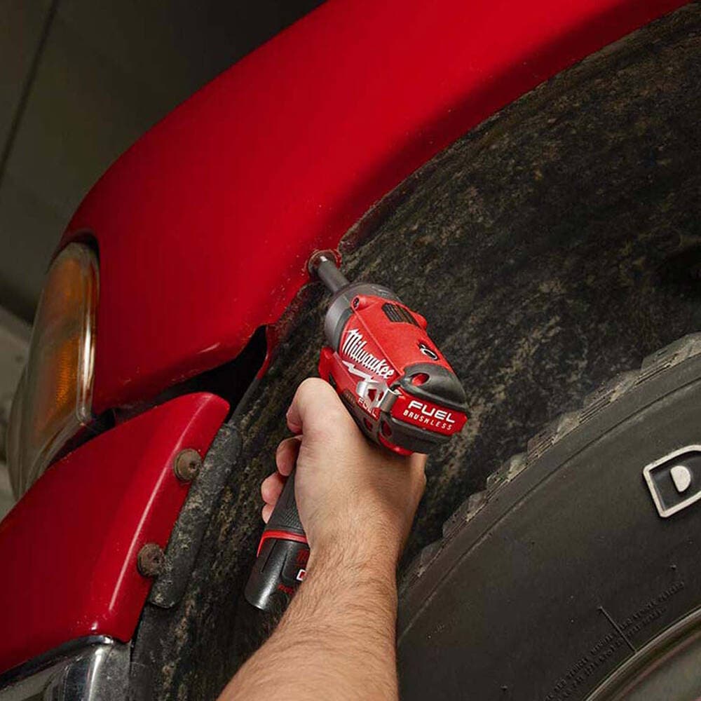 Milwaukee M12 CIW14-202C Akülü Darbeli Somun Sıkma