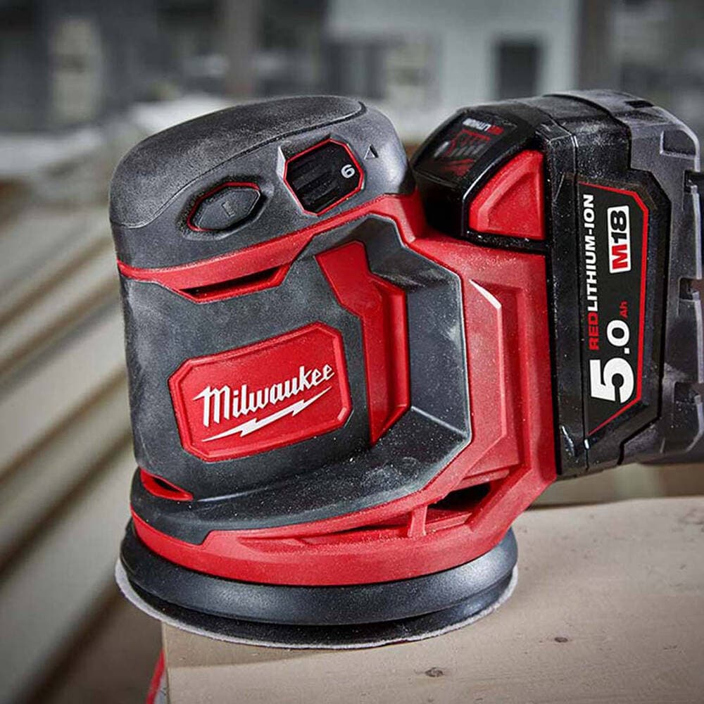 Milwaukee M18 BOS125-502B Akülü 125 mm Eksantrik Zımpara