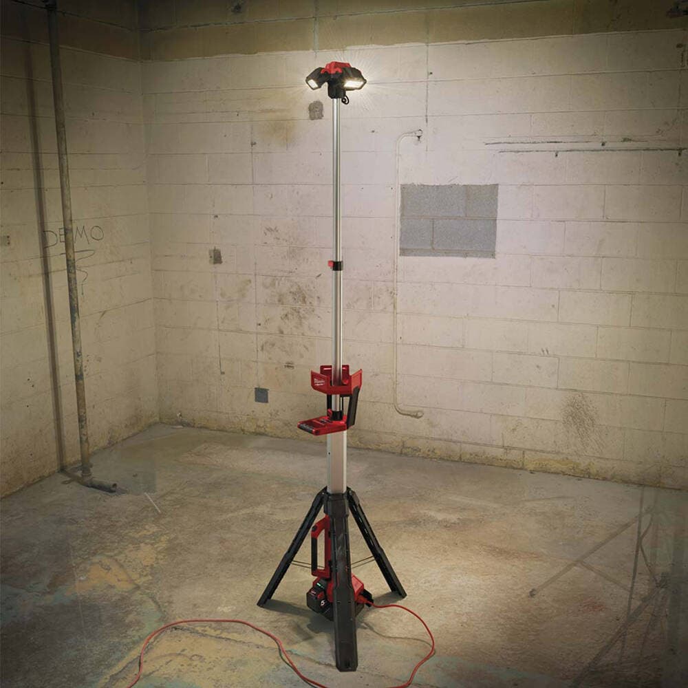 Milwaukee M18 HSAL-502B Akülü Ayaklı Stand Fener 3000Lm