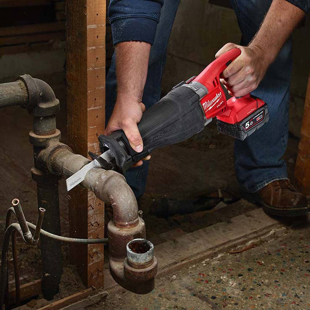 Milwaukee M18 ONESX-502X One-Key Akülü Kılıç Testere