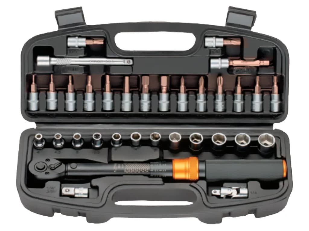 NT Tools 1/4″ Socket Set with Torque Wrench 1-25 Nm 33 Pieces NTTASET33