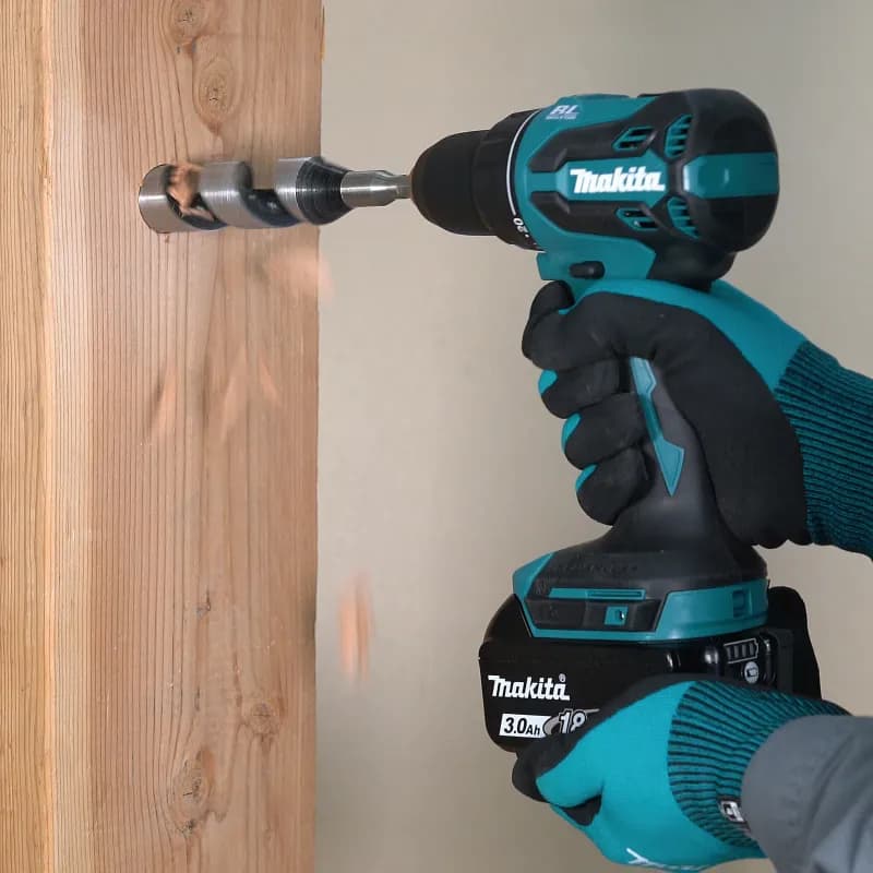 Makita DDF490WVE Drill Screwdriving 1/2”