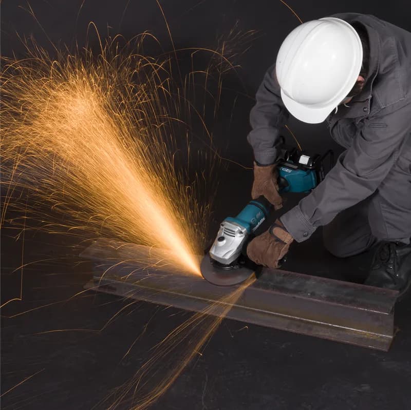 Makita DGA700RF2 Grinder 2x18v
