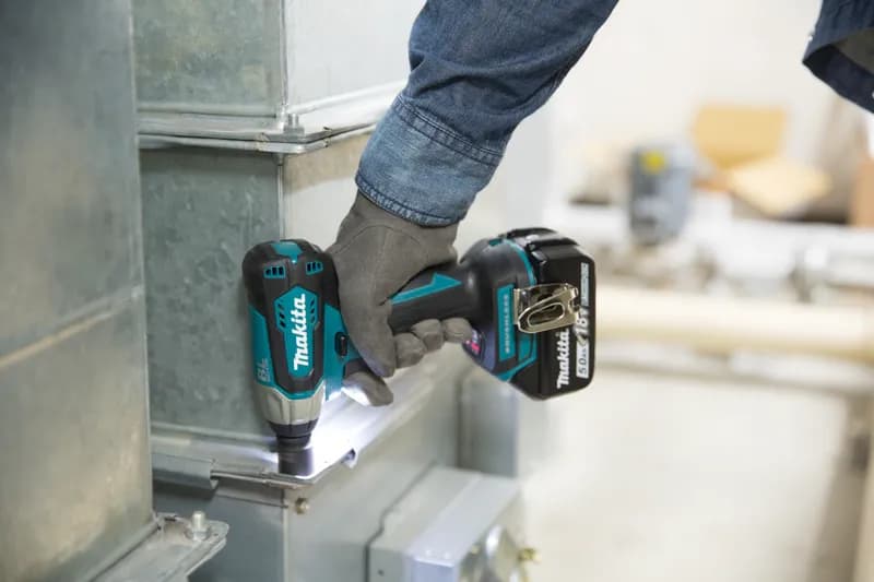 Makita DTW180RFE Impact Impact Wrench 18V