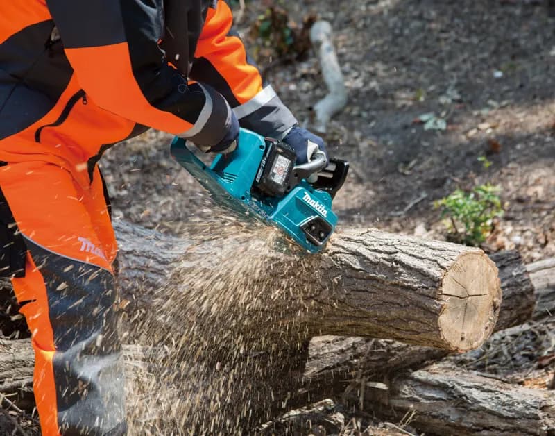 Makita DUC405Z Akülü Zincirli Testere 2x18v